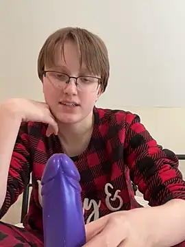 Lassie Cassie online show from February 8, 7:50 pm