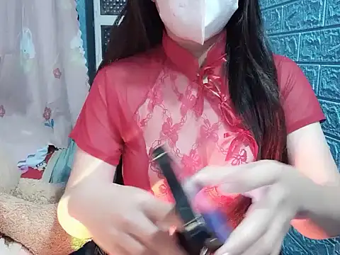 Yumi69 online show from December 15, 4:00 pm