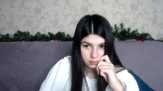 Snapshot of KisaModel chatting on December 16, 9:14 am KisaModel online show from December 16, 9:14 am