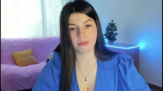 Snapshot of KisaModel chatting on December 21, 8:10 am KisaModel online show from December 21, 8:10 am