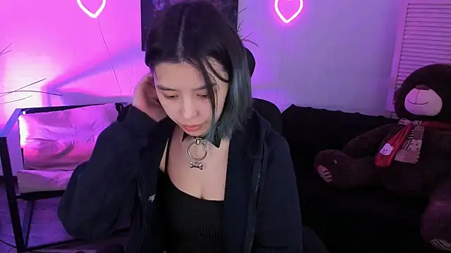 SirenMystiq online show from April 8, 7:14 pm