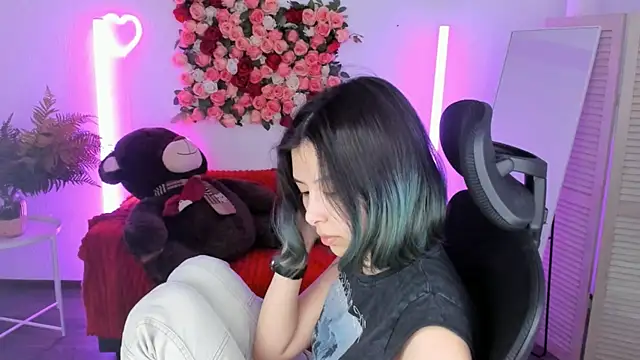 SirenMystiq online show from May 26, 7:10 pm