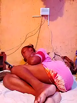 Snapshot of SEXY-NAIMA chatting on December 23, 5:49 am SEXY-NAIMA online show from December 23, 5:49 am