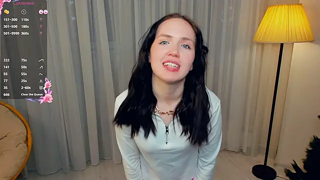 LenaKurpiel online show from January 10, 3:58 pm