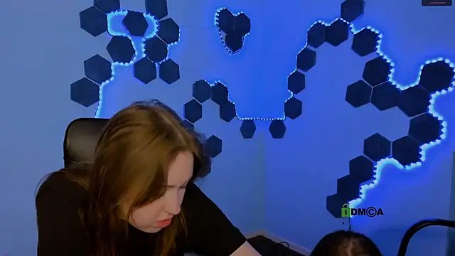 Snapshot of kimiko_shine chatting on January 6, 9:57 am kimiko shine online show from January 6, 9:57 am