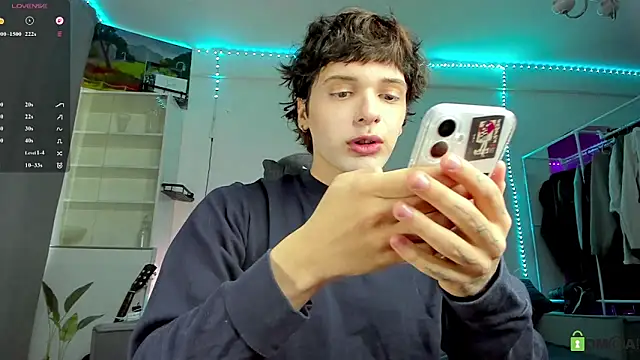 colestorm  online show from May 2, 1:38 pm