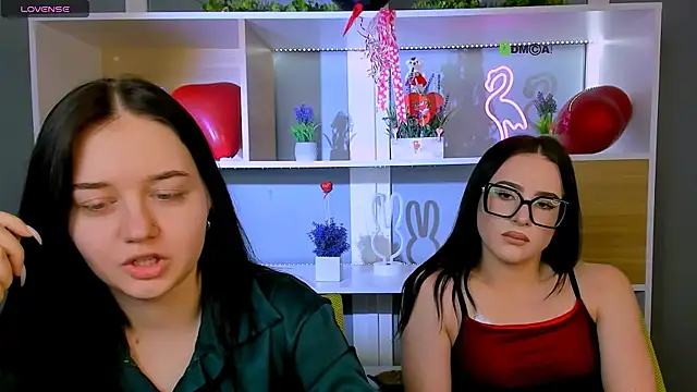 Snapshot of alia_skay chatting on February 14, 7:32 pm alia skay online show from February 14, 7:32 pm