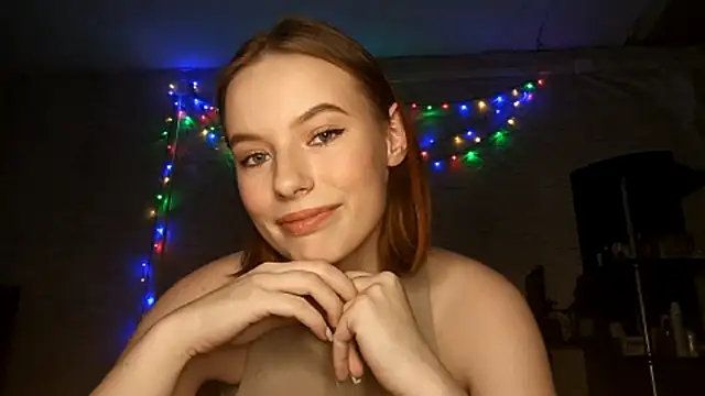 Snapshot of deep_eyes chatting on December 18, 2:56 pm deep eyes online show from December 18, 2:56 pm