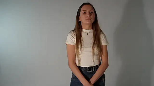 Snapshot of UmbraSylph chatting on March 18, 9:34 am UmbraSylph online show from March 18, 9:34 am