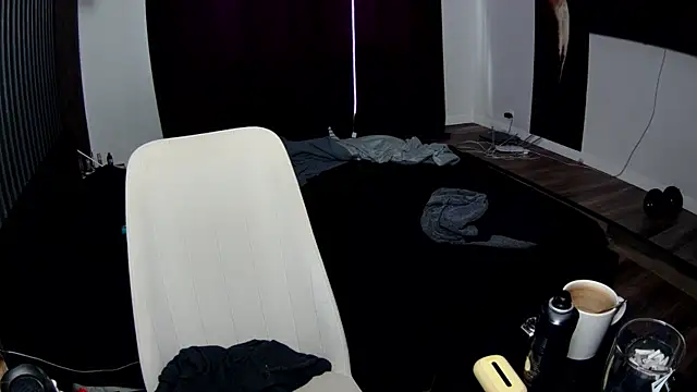 Snapshot of Nicole_Pars chatting on February 28, 7:09 am Nicole Pars online show from February 28, 7:09 am