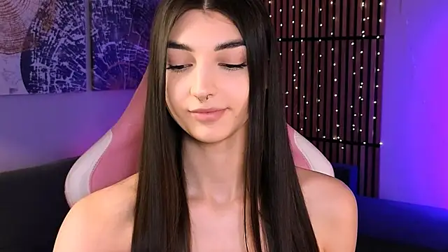 Snapshot of LilyShine_ chatting on February 6, 2:53 pm LilyShine online show from February 6, 2:53 pm