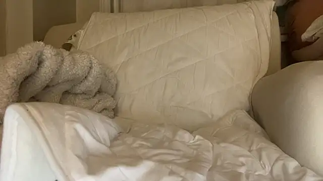 ijustturned18today online show from January 17, 9:18 pm