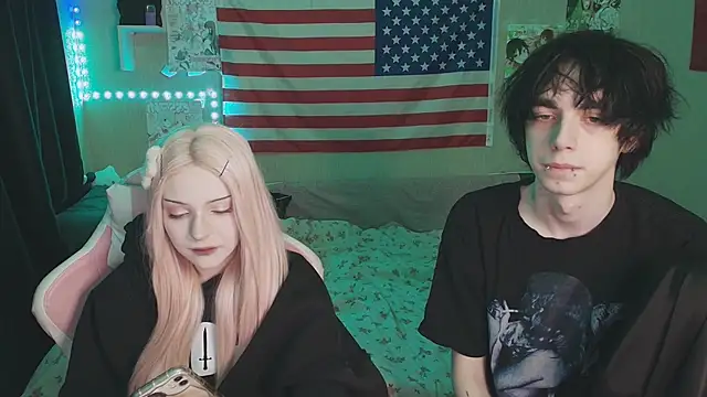 midnight memories online show from February 15, 1:13 am