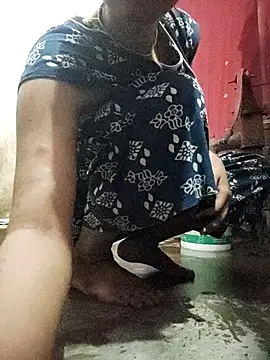 Rose1728 online show from May 27, 2:08 am