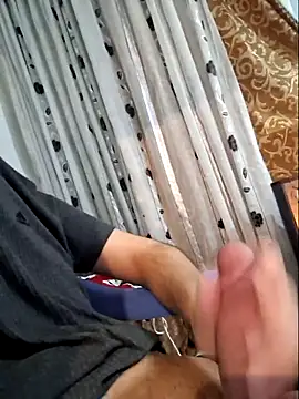 Snapshot of Berk_3113 chatting on March 2, 8:37 pm Berk 3113 online show from March 2, 8:37 pm