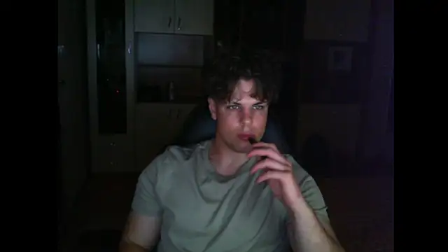 GymGuy0505 online show from May 26, 9:55 pm