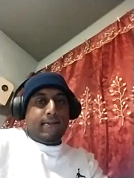 Snapshot of Mohandkim chatting on July 15, 10:59 pm Mohandkim online show from July 15, 10:59 pm