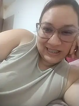 sharon G online show from April 18, 6:34 pm