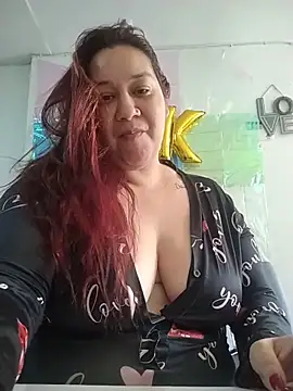 Snapshot of sharon_G chatting on June 16, 6:10 pm sharon G online show from June 16, 6:10 pm
