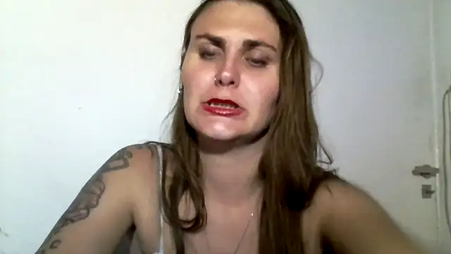 Snapshot of rubia_culonaa chatting on February 7, 3:54 am rubia culonaa online show from February 7, 3:54 am