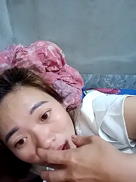 little-effy online show from February 1, 9:46 pm