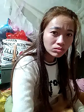 little-effy online show from February 12, 8:48 pm