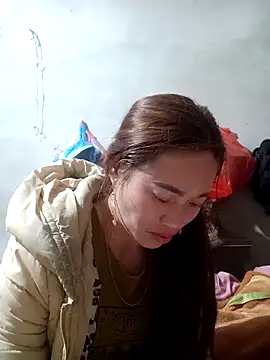 little-effy online show from February 23, 1:41 pm