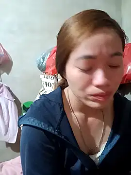 little-effy online show from March 14, 1:49 pm