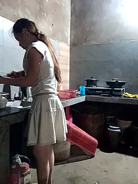 little-effy online show from May 21, 9:55 pm