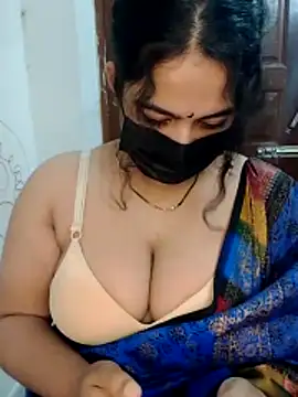 nosrat014 online show from April 5, 10:12 am