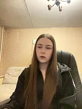 Yaseniya  online show from January 9, 1:25 pm