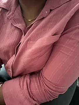 butterflyslay online show from February 21, 2:29 pm