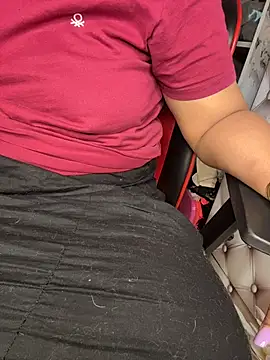 butterflyslay online show from March 24, 2:05 am