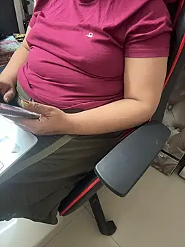 butterflyslay online show from March 29, 8:42 pm