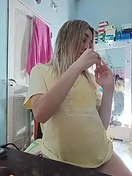 soylulita07 online show from March 2, 7:15 am