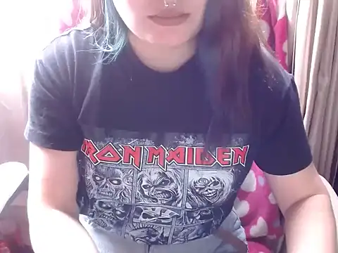 Snapshot of 666maskgirl chatting on May 21, 5:09 pm 666maskgirl online show from May 21, 5:09 pm