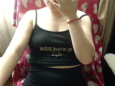 Snapshot of 666maskgirl chatting on May 28, 5:10 pm 666maskgirl online show from May 28, 5:10 pm