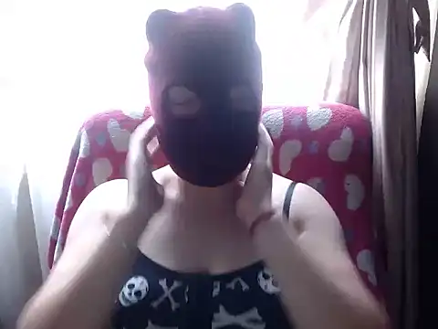 Snapshot of 666maskgirl chatting on July 1, 5:12 pm 666maskgirl online show from July 1, 5:12 pm