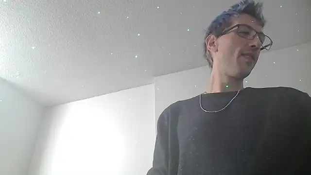 Snapshot of AskAveryAnything chatting on December 22, 12:18 am AskAveryAnything online show from December 22, 12:18 am