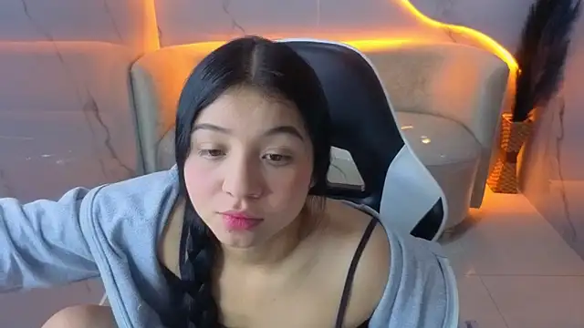 Snapshot of Sofi_Adams_Tx chatting on December 22, 1:19 pm Sofi Adams Tx online show from December 22, 1:19 pm