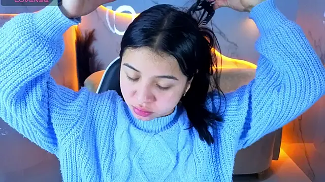 Snapshot of Sofi_Adams_Tx chatting on January 10, 1:02 pm Sofi Adams Tx online show from January 10, 1:02 pm