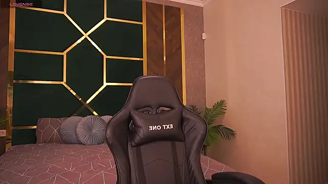 MollyyMayy online show from March 27, 8:41 pm