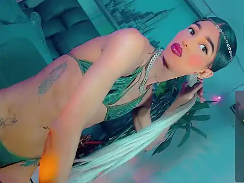 agathaferrer3 online show from April 12, 10:53 am