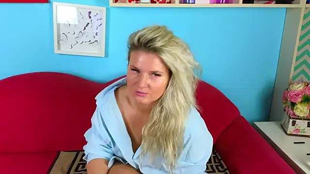 Snapshot of Annie_Joya chatting on December 16, 5:34 am Annie Joya online show from December 16, 5:34 am