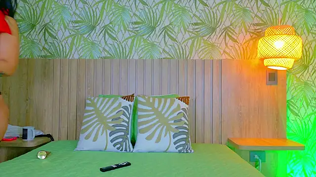 Snapshot of Sunny_River chatting on January 12, 11:48 am Sunny River online show from January 12, 11:48 am