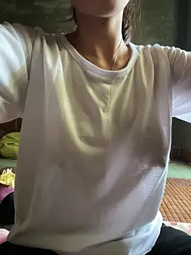 Glass ly online show from May 22, 12:40 am