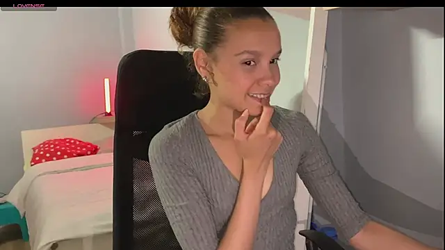 Sunshineegirll online show from June 26, 2:43 pm