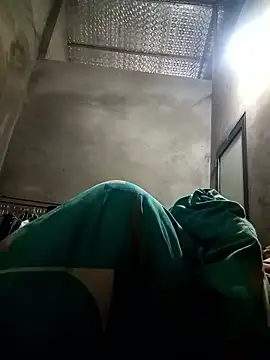 Snapshot of kat2026 chatting on December 17, 12:38 am kat2026 online show from December 17, 12:38 am