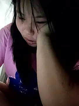 Snapshot of kat2026 chatting on January 14, 2:23 pm kat2026 online show from January 14, 2:23 pm