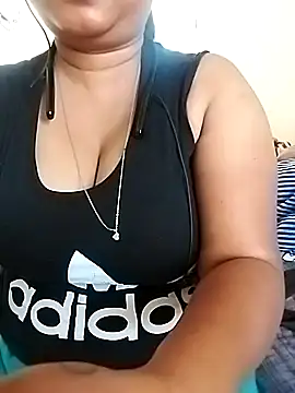 Snapshot of Palkova12 chatting on February 20, 6:26 am Palkova12 online show from February 20, 6:26 am